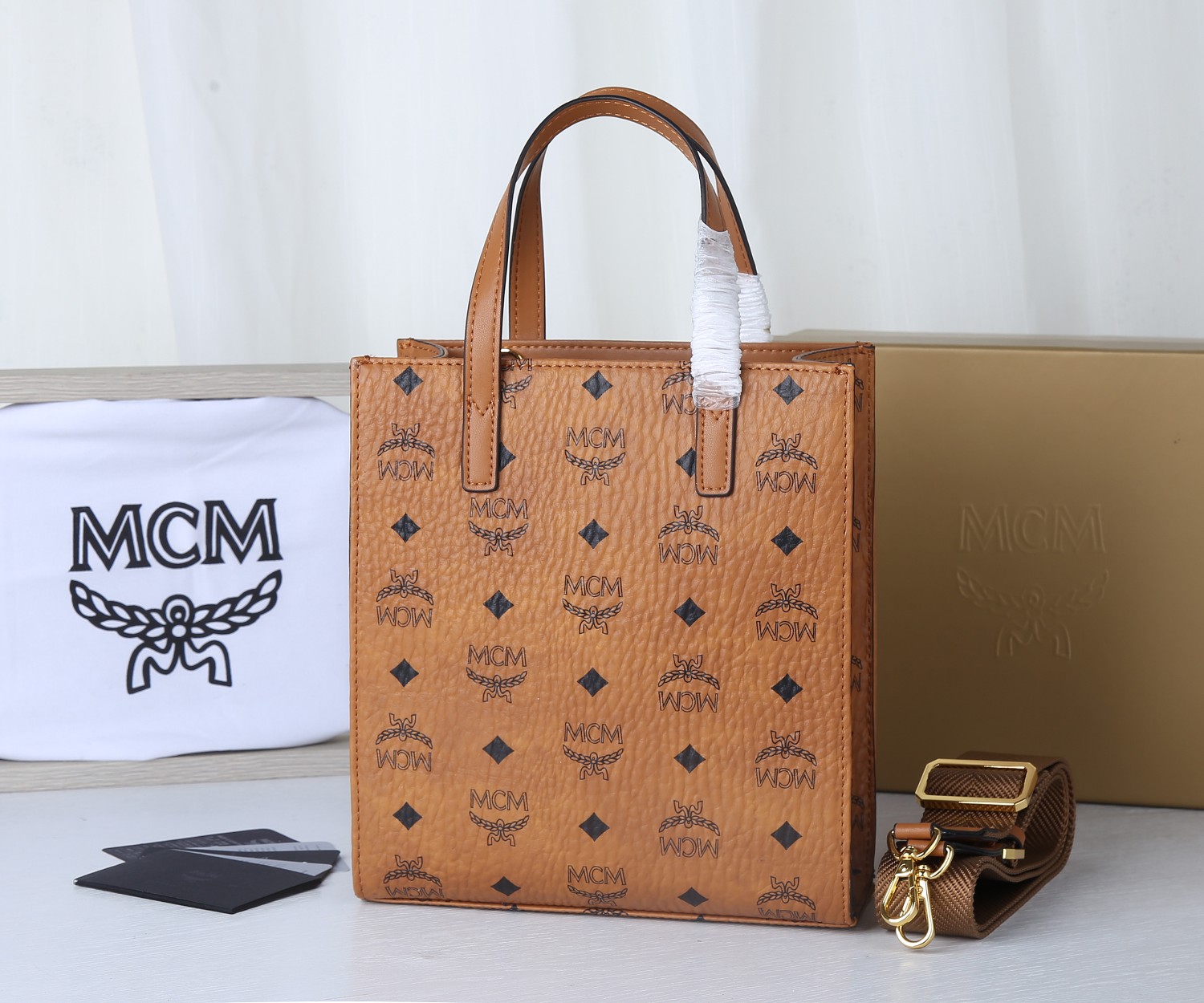 Mcm_Mini_Tote-19.5_22_8.